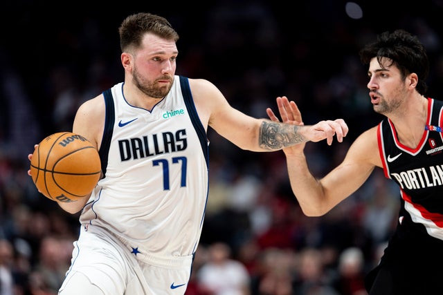 Mavericks Trail Blazers Basketball