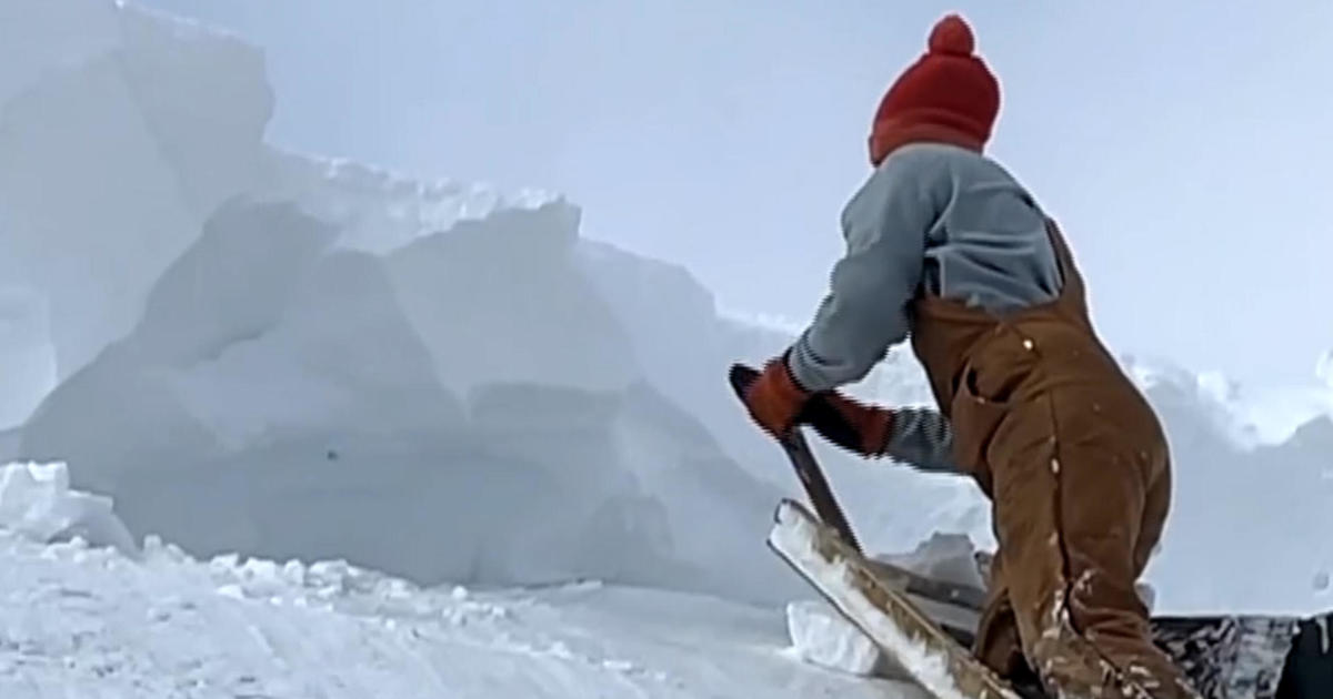 NYC Buried Under Record Snow! Shocking Winter Storm Blankets Parts of the City