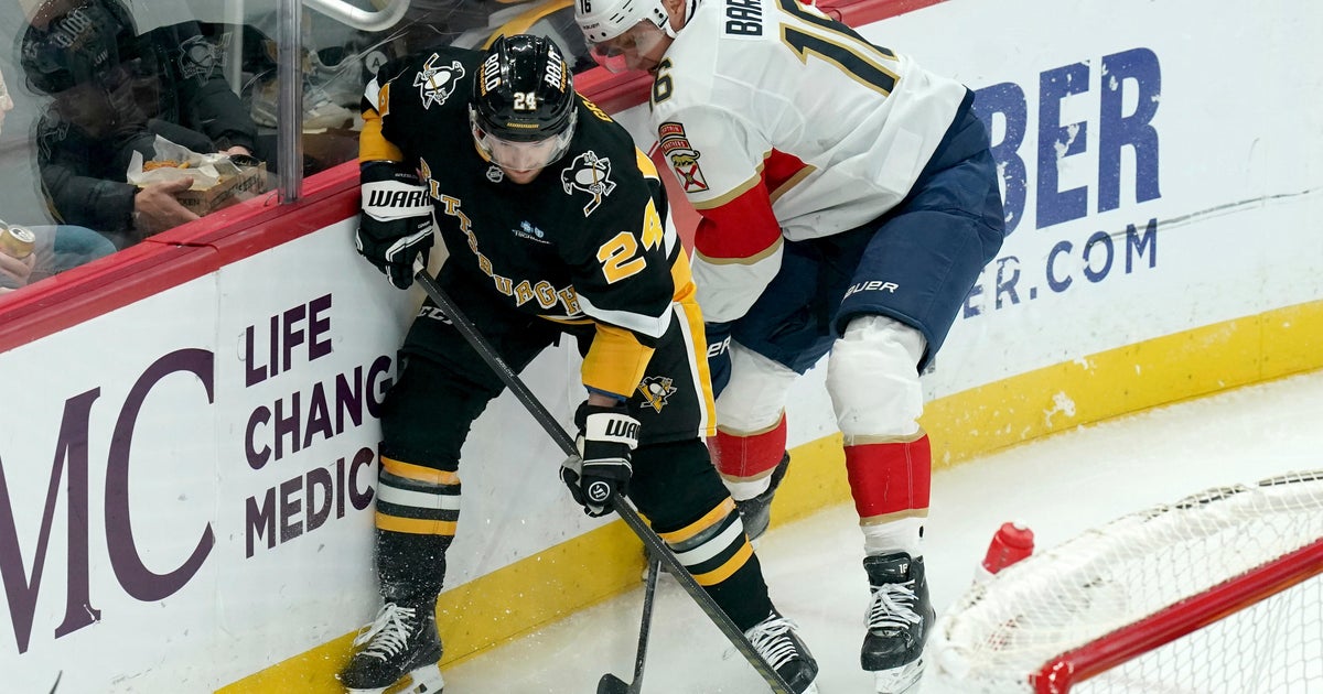 Panthers fall to Penguins 5-4 in OT Panthers fall to Penguins 5-4 in OT
