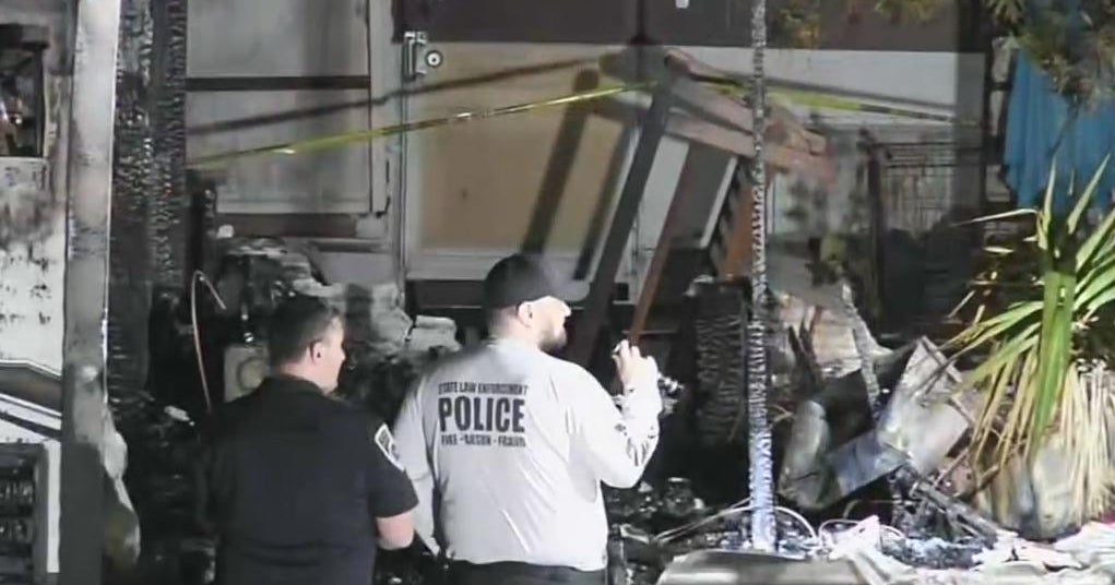 1 dead in Hallandale Beach mobile home park fire