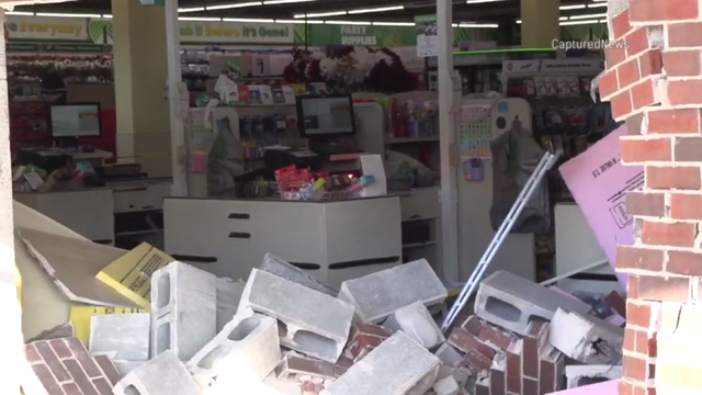 la-grange-park-dollar-store-crash.png 