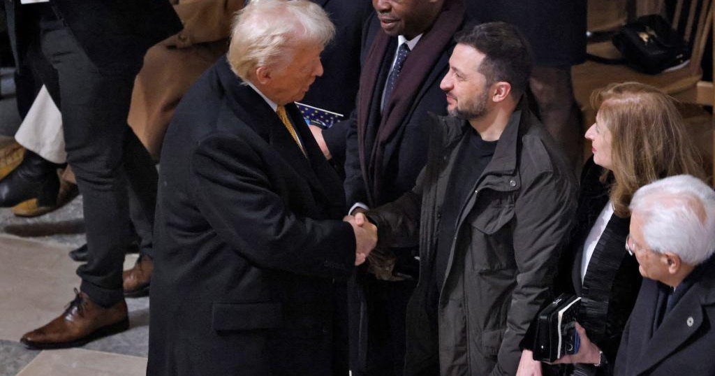 Beyaz Saray Ukrayna'ya yaklaşık 1 milyar dolar daha askeri yardım yapacağını duyurdu