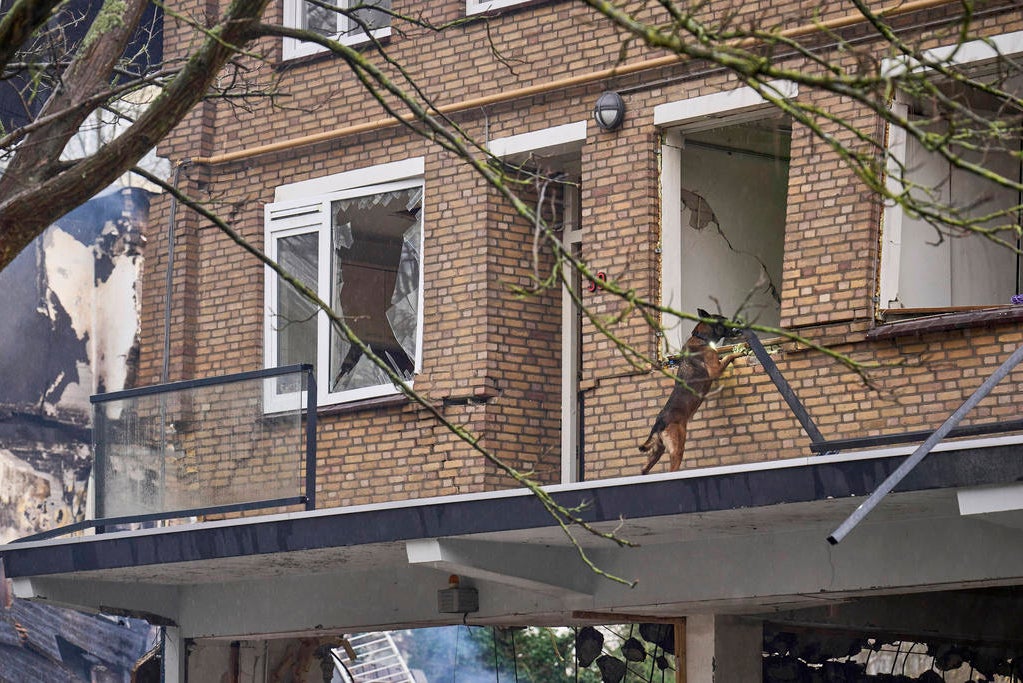 Explosion destroys apartment block in Dutch city, kills at least 3 and ...