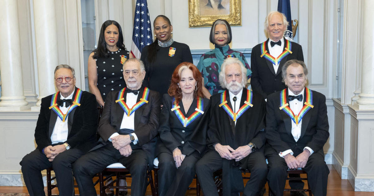 Kennedy Center honors Coppola, Sandoval, Raitt, Grateful Dead