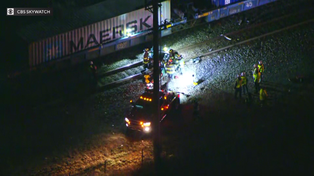 east-chicago-freight-train-crash.png 