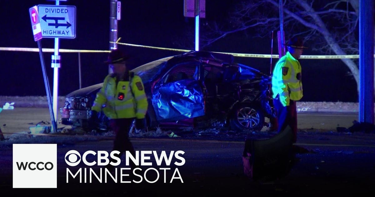 Man crashes after high-speed chase in St. Paul - CBS Minnesota