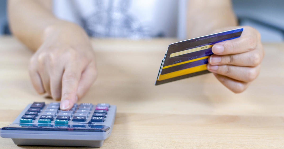 5 unnecessary credit card fees to stop paying before 2025