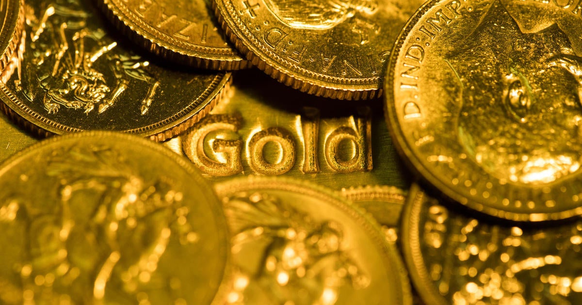 3 types of physical gold beginners should invest in before 2025