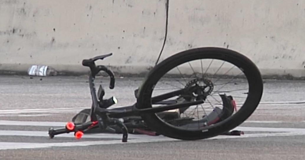Cyclist killed in Fort Lauderdale hit-and-run - CBS Miami