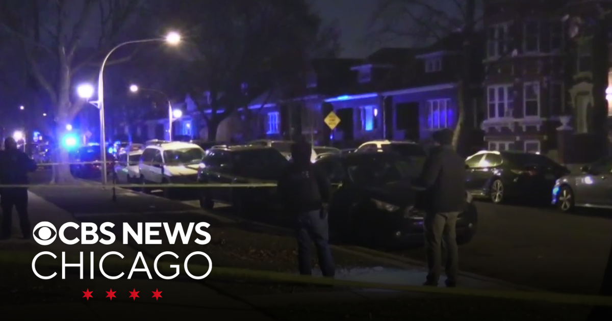 West Side shootout leaves man wounded near car with off-duty officers ...