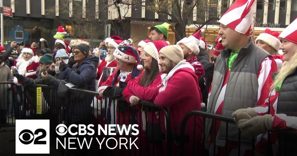 Annual SantaCon bar crawl returns to NYC CBS New York