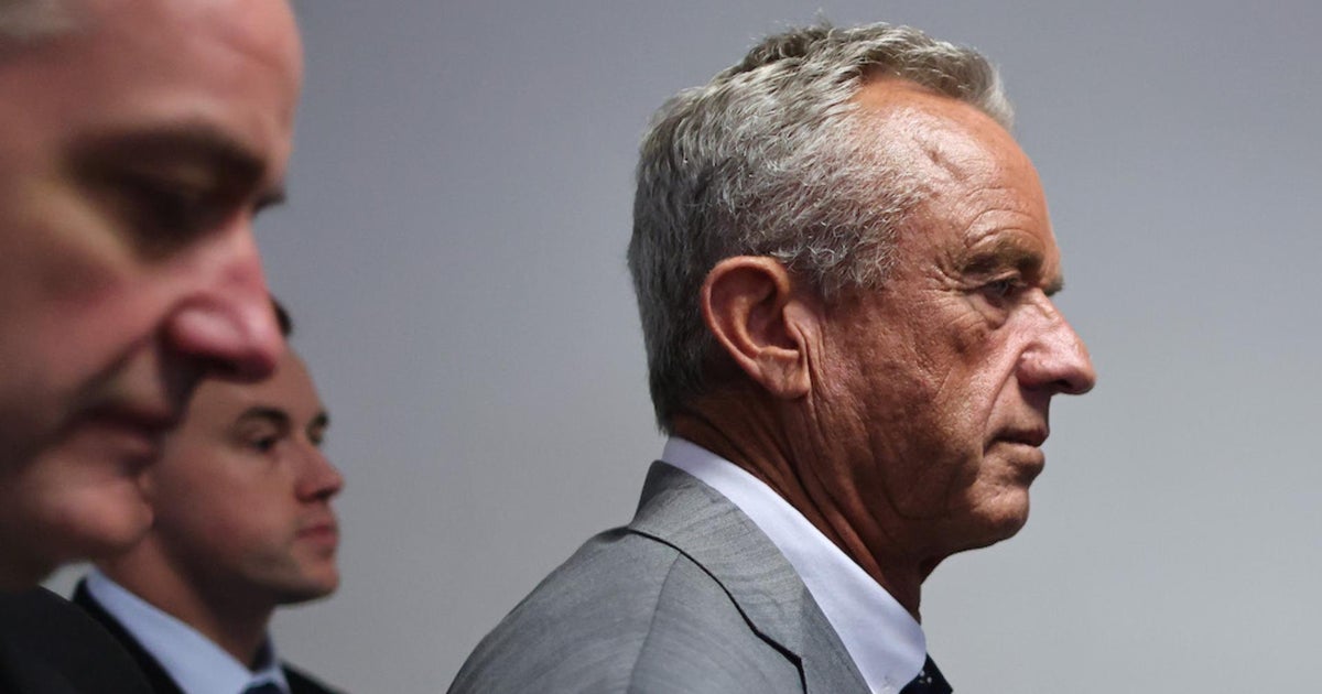 RFK Jr. ignores questions from reporters as he visits Capitol Hill ...