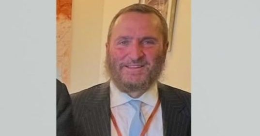 Fontainebleau Hotel suing rabbi after viral video Fontainebleau Hotel suing rabbi after viral video