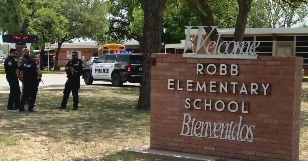 Texas judge refuses to dismiss charges against former Uvalde Police ...