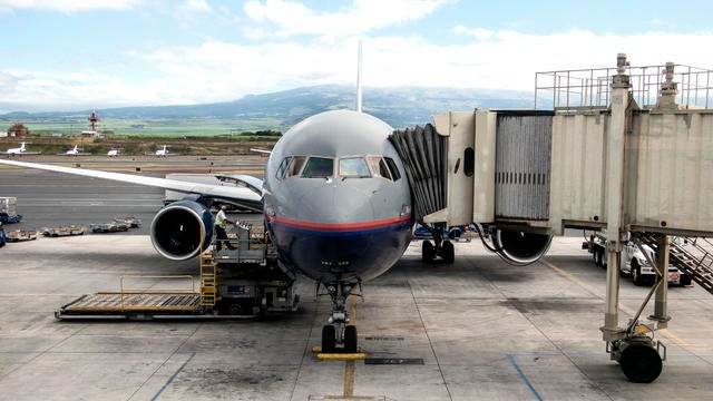 United Airlines plane at Kahului Airport, Maui, Hawaii 