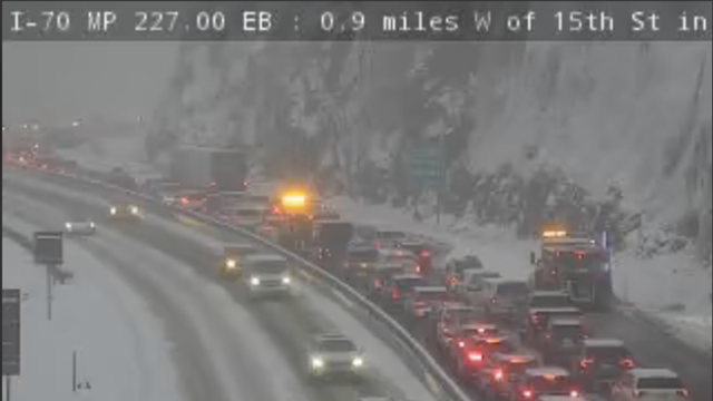 traffic-camera-i-70-at-0-9-miles-w-of-15th-st.png 