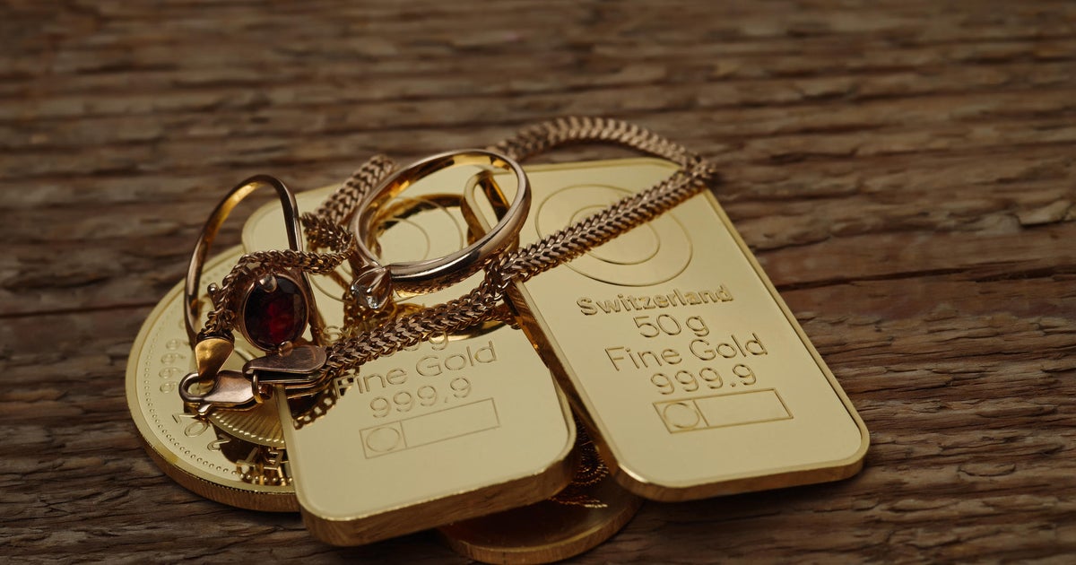 Is gold jewelry considered an investment? Experts weigh in Is gold jewelry considered an investment? Experts weigh in