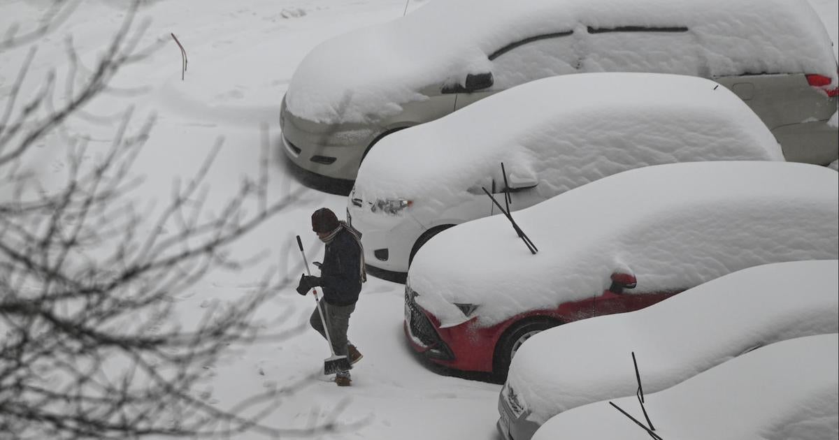 Dangerous weather conditions in U.S. as snow blankets several states