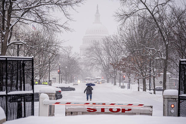 Winter Storm Brings Snow From Midwest To East Coast 