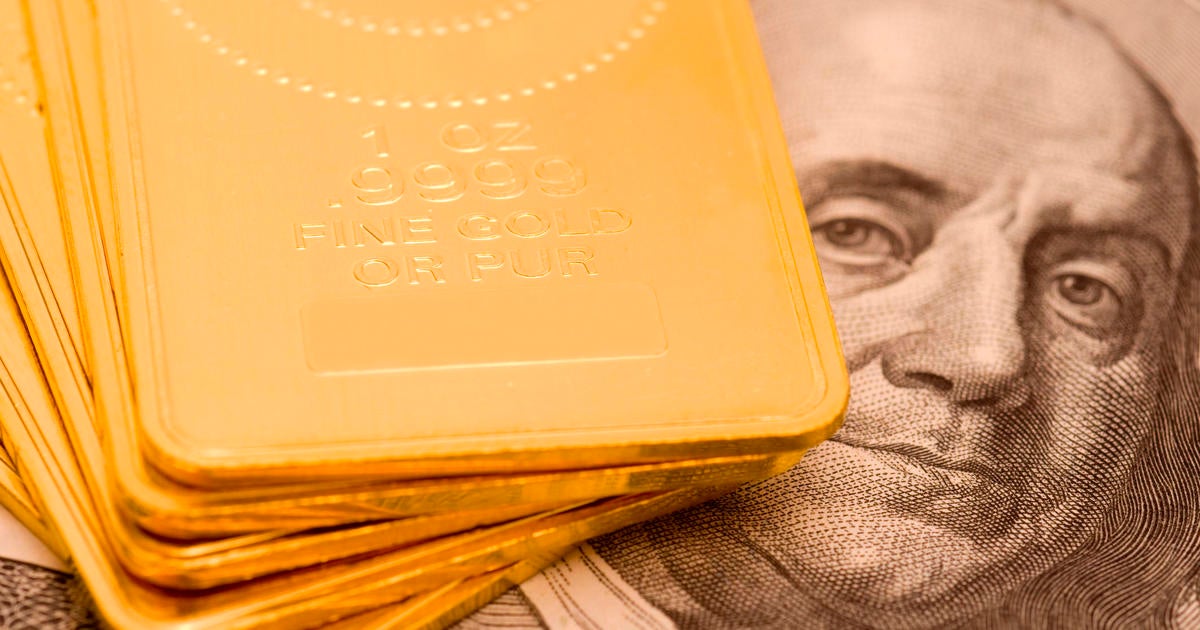 3 gold price scenarios that could occur in 2025