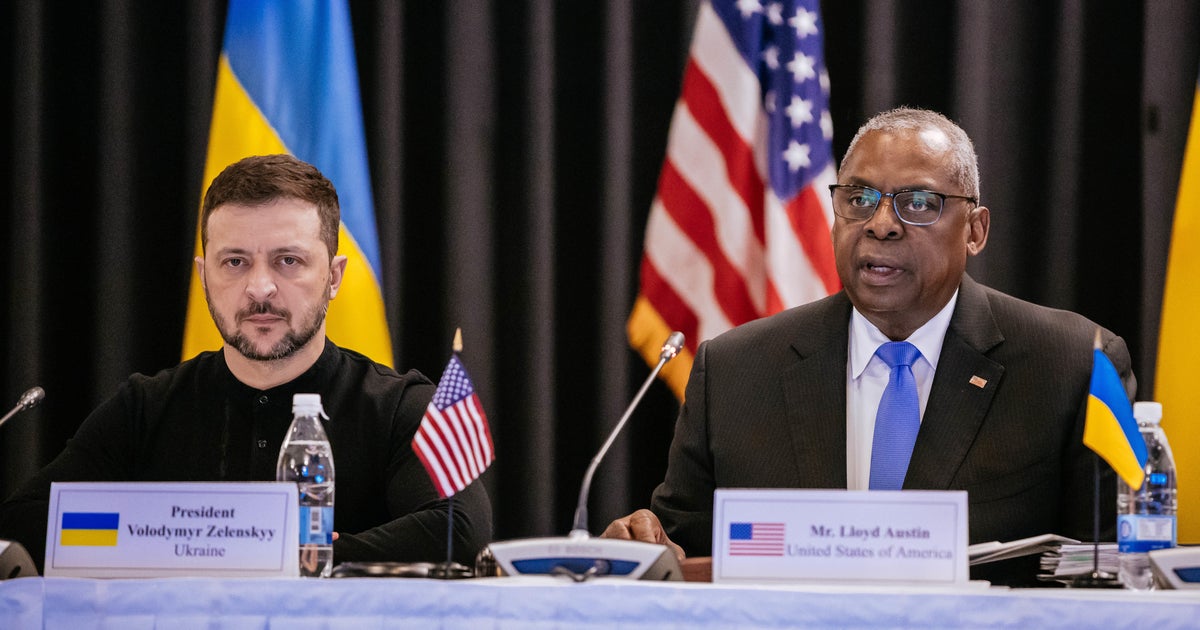 Zelenskyy, NATO'nun “Rusya'yı barışa zorlamak” için asker konuşlandırması çağrısında bulunurken ABD, Ukrayna'ya daha fazla yardım yapacağını duyurdu