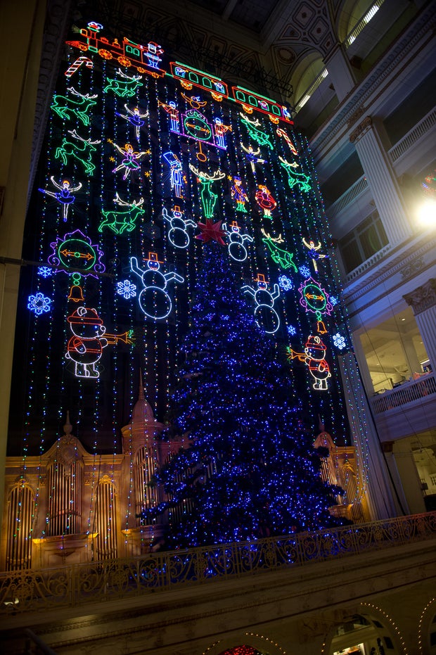 2013 Holiday Shopping Windows - Philadelphia, Pennsylvania