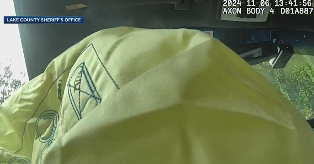 Florida deputy crashes patrol car while looking at his phone Florida deputy crashes patrol car while looking at his phone