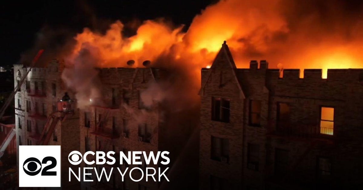 Fire in the Bronx leaves dozens of families without a home - CBS New York