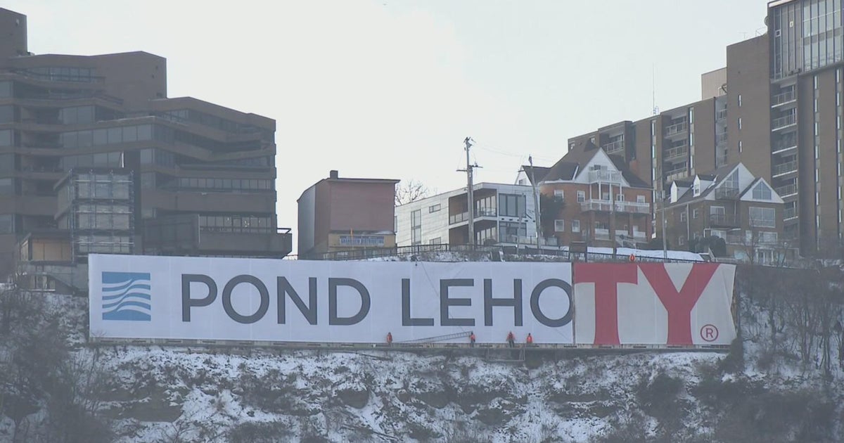 Pittsburgh's Mt. Washington gets new sign - CBS Pittsburgh