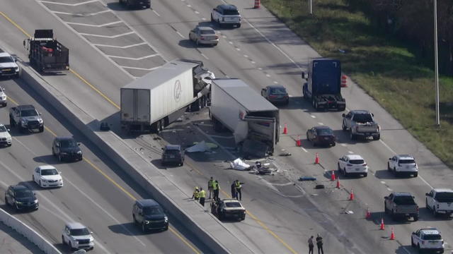 chopper-back-to-turnpike-fatal-accident-01-13.jpg 