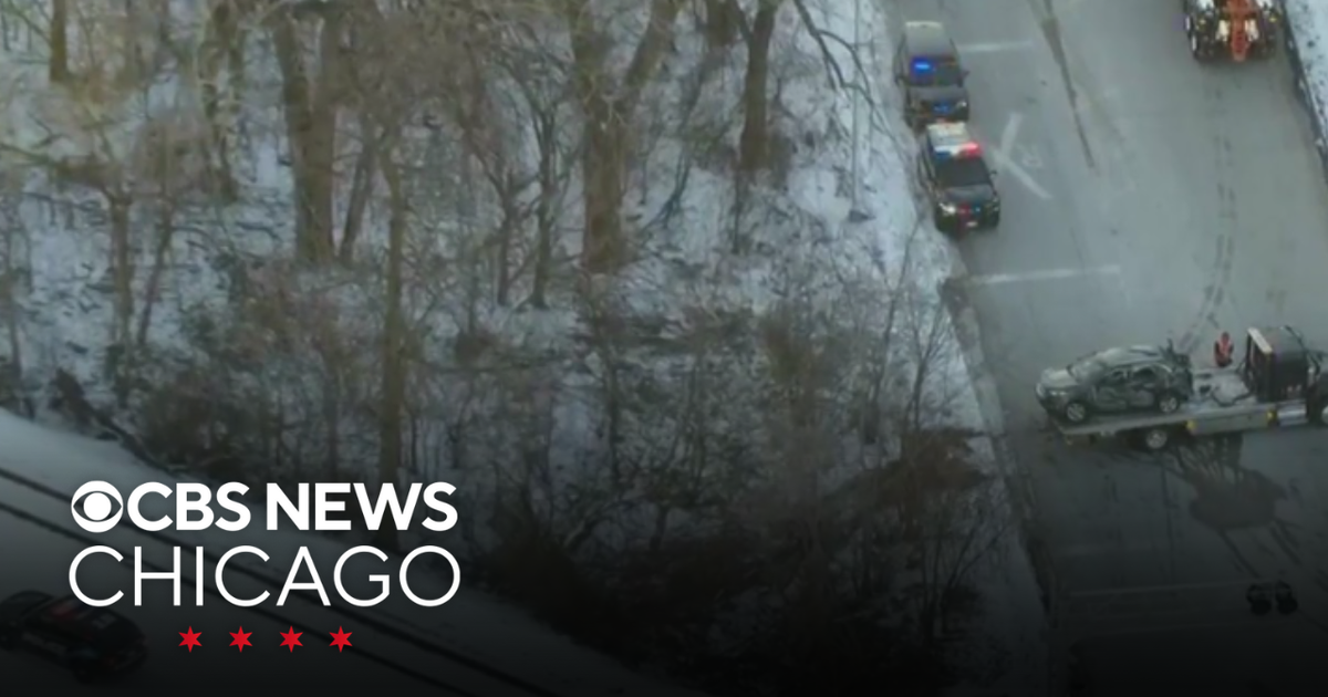 Vehicle removed after being hit by Rock Island Metra train south of ...