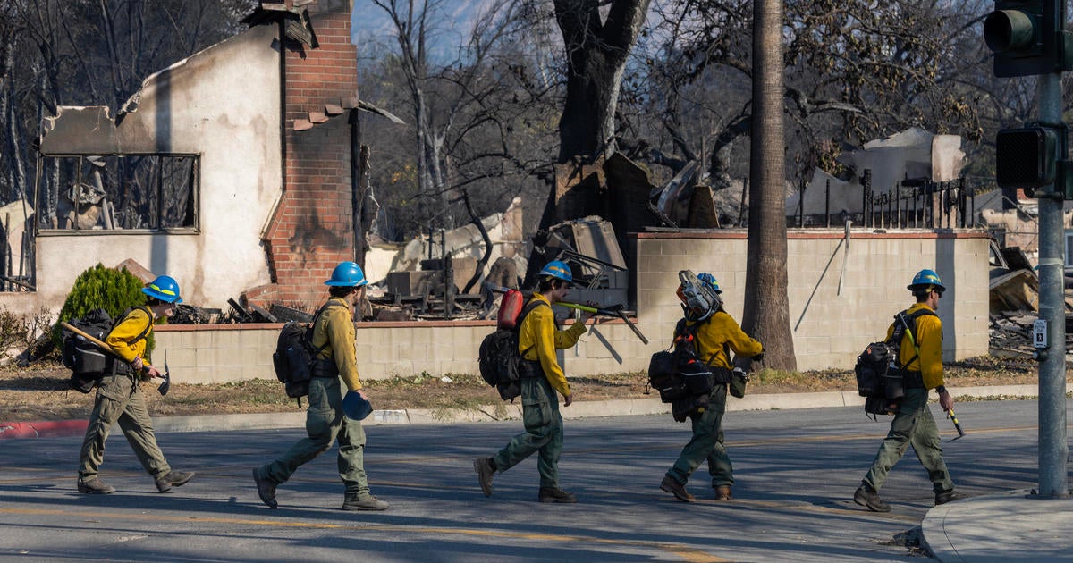 California officials deny false claims Oregon fire trucks turned away