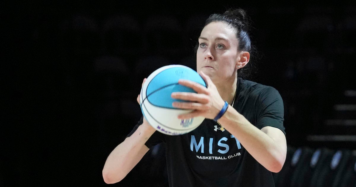 Unrivaled basketball league debuts with Breanna Stewart and Brittney Griner during WNBA offseason