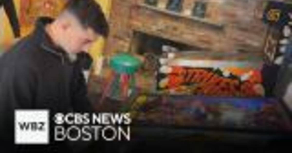 Framingham arcade repairman to compete in Massachusetts Pinball Championship - CBS Boston