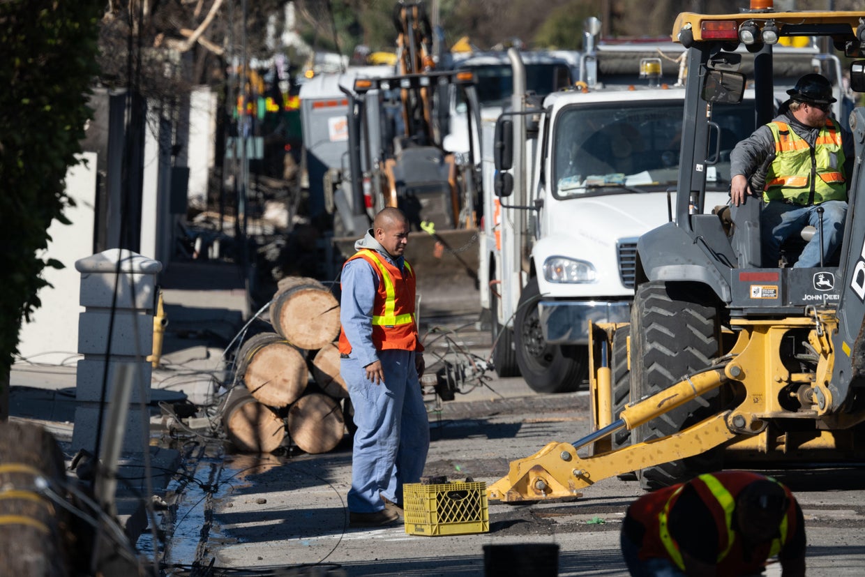 As recovery from the Palisades Fire continues, firefighters brace for another wind event 