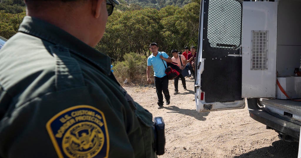 Kaynaklara göre ICE, Trump göreve geldikten sonra ABD'nin büyük şehirlerindeki tutuklamaları artırmayı planlıyor