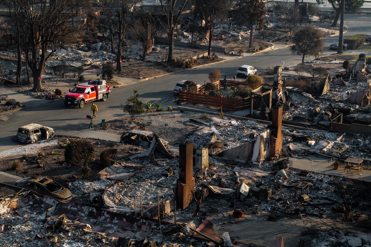 Artist creates memories for L.A.-area wildfire victims who lost their ...