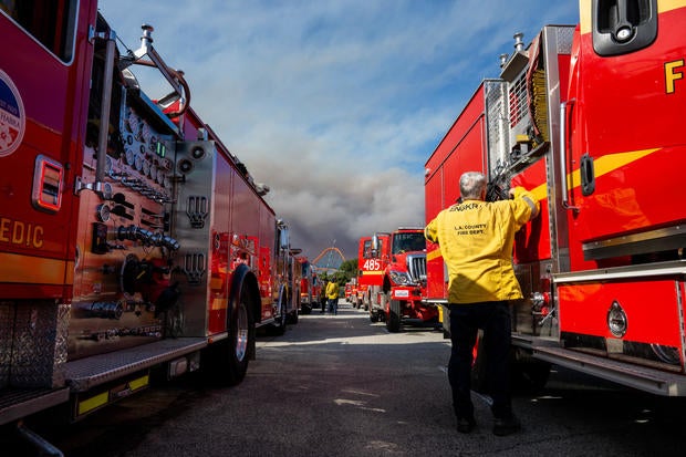 Rapidly Growing Hughes Fire North Of Los Angeles Forces Evacuations 