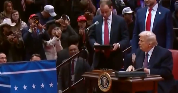 South Florida groups critical of Trump’s executive order ending federal diversity programs South Florida groups critical of Trump’s executive order ending federal diversity programs