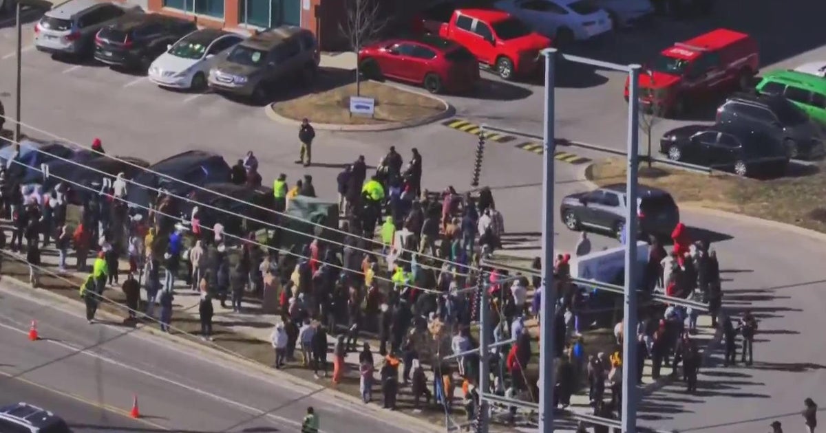 Teen shooter kills student, then himself at Antioch High School in Nashville, police say - CBS Texas
