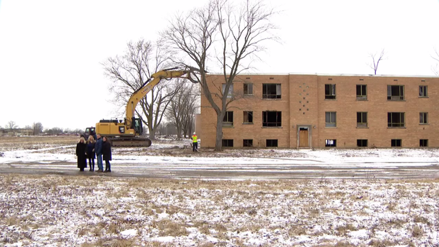 tinley-park-mental-health-center-demolition.png 