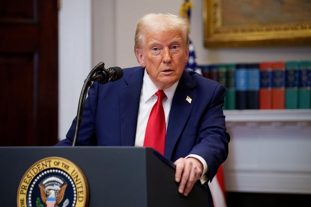 Trump set to visit Los Angeles for Palisades Fire zone tour, emergency briefing with local officials