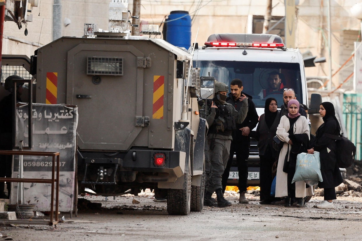 Israeli tanks enter Jenin in occupied West Bank as military operation ...