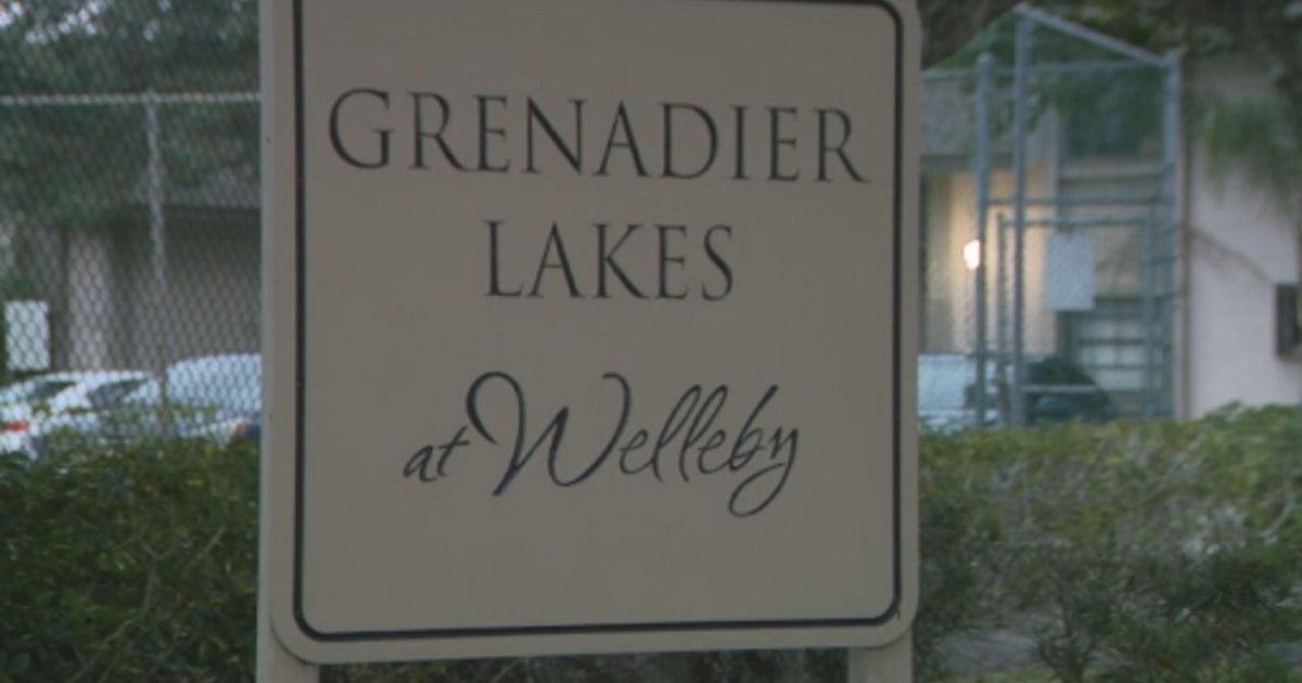 Families forced out Sunrise condos because of buildings deemed unsafe. Residents blame the homeowners’ association Families forced out Sunrise condos because of buildings deemed unsafe. Residents blame the homeowners’ association