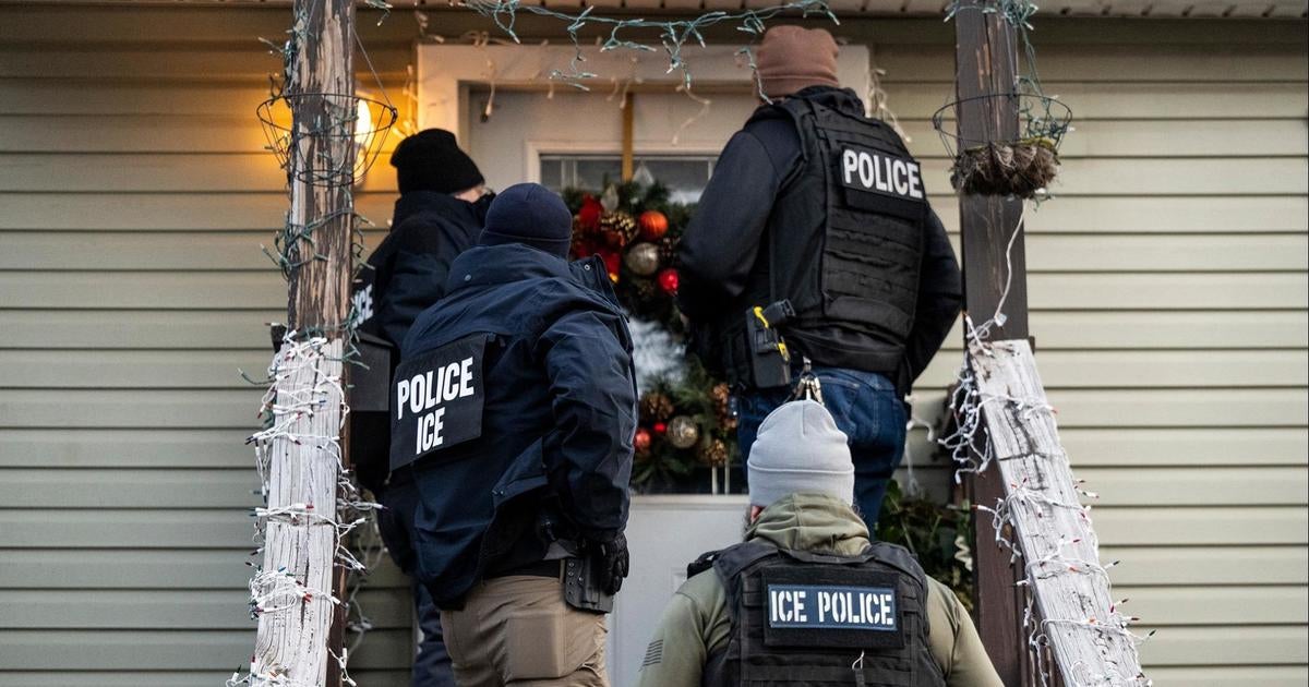 Federal agencies begin targeted immigration crackdowns in Chicago