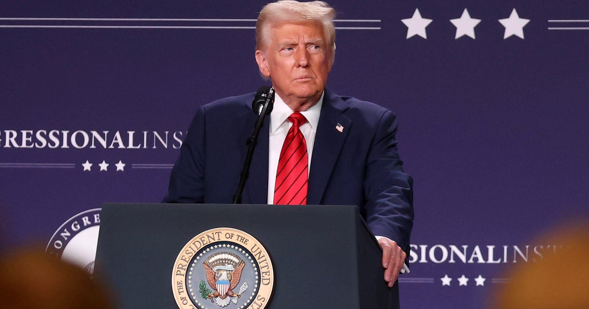 Trump administration rescinds federal funding freeze memo after chaos Trump administration rescinds federal funding freeze memo after chaos