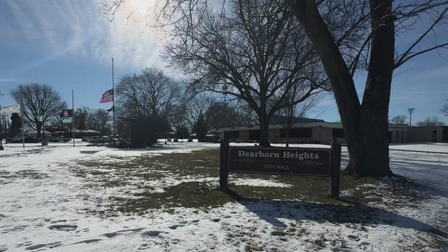 Dearborn allegedly violates police union contract, commission says 