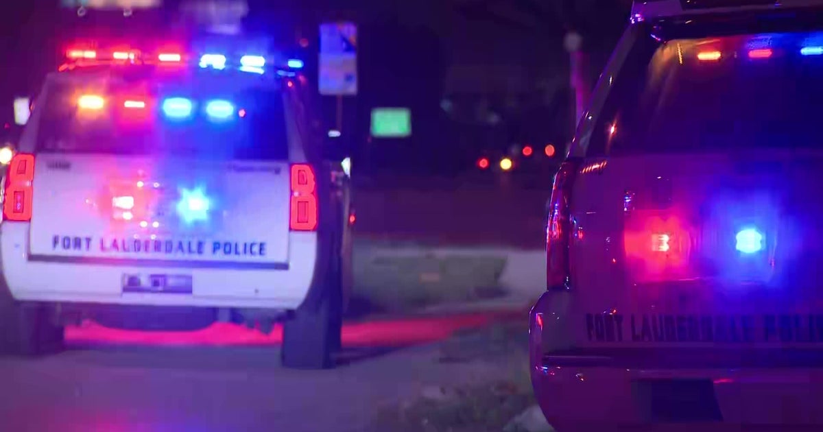 Man shot, wounded by Fort Lauderdale police officer Man shot, wounded by Fort Lauderdale police officer