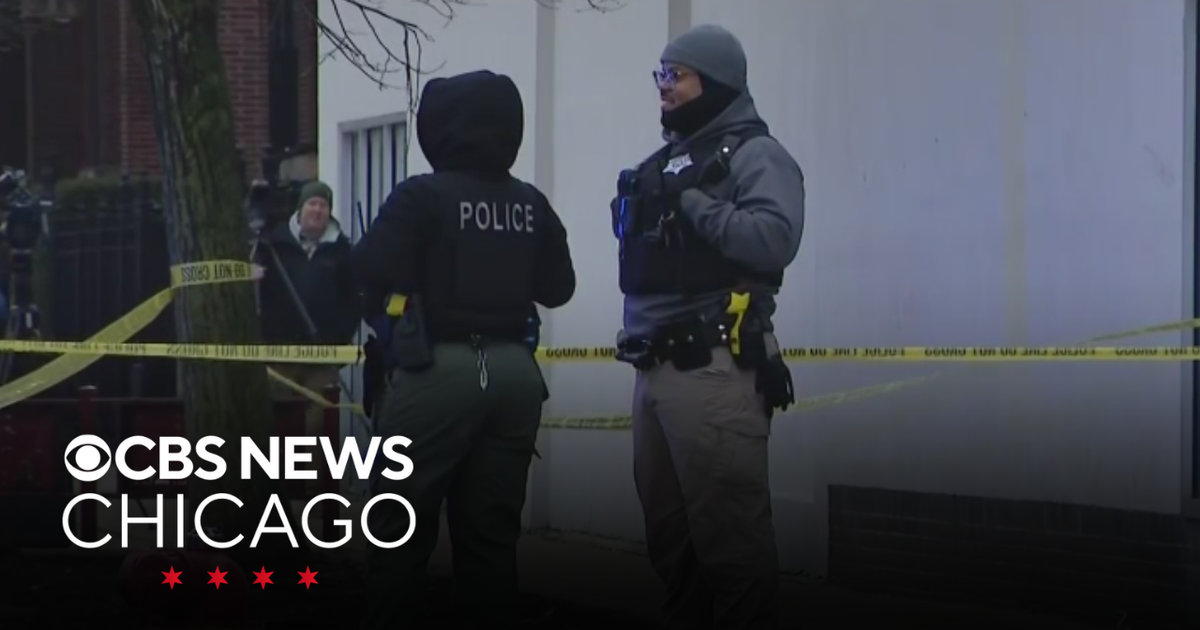 2 teens stabbed during fight in Chicago's Bronzeville community - CBS ...