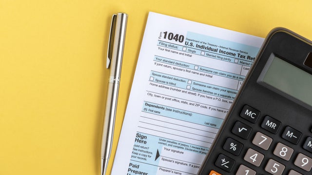 US Individual Income Tax Return Forms 1040 